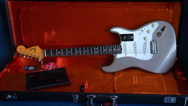 New Fender American II Vintage '65 Stratocaster